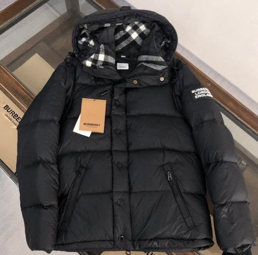 Detach Goose Down Jacket - women's clothing, detail view 8 | LUXIUM MARKET