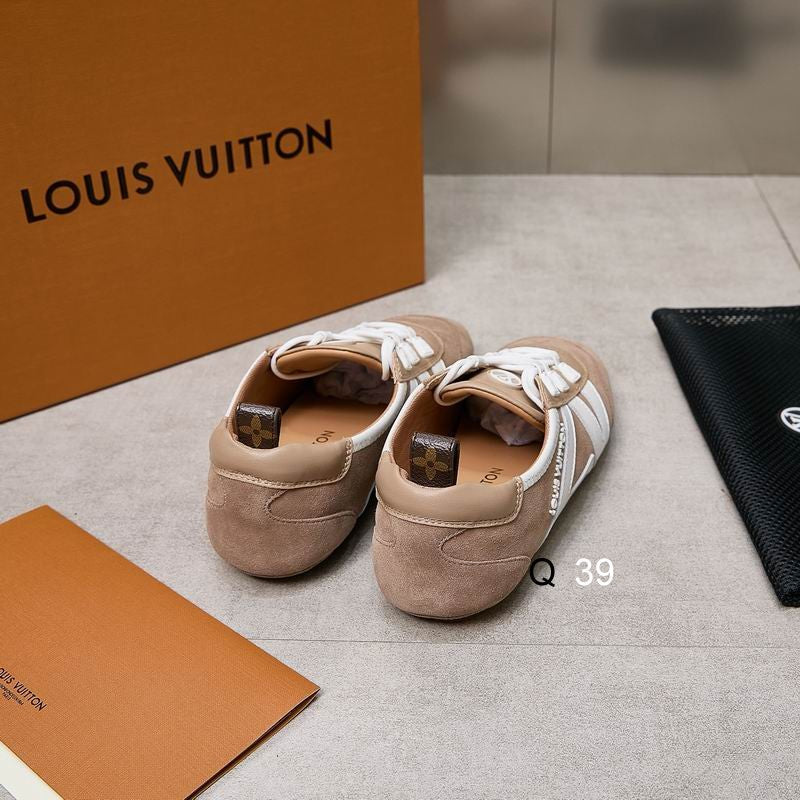 Suede Low-Top Sneakers - men's shoes, detail view 4 | LUXIUM MARKET