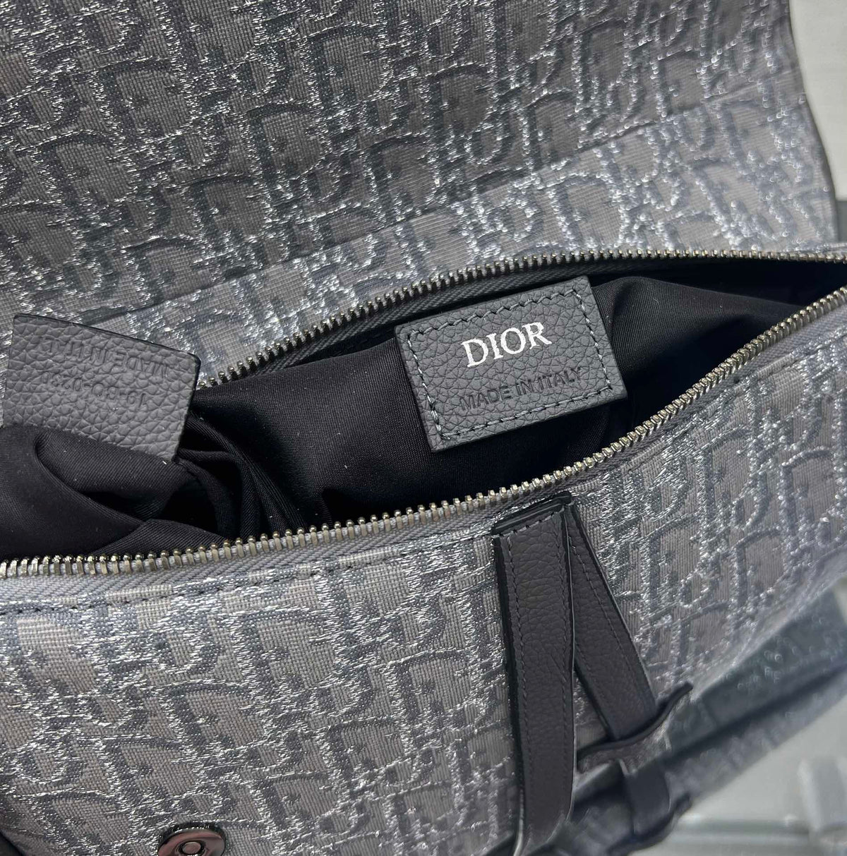 Magnetic Flap Crossbody Bag - men's bag, detail view 8 | LUXIUM MARKET