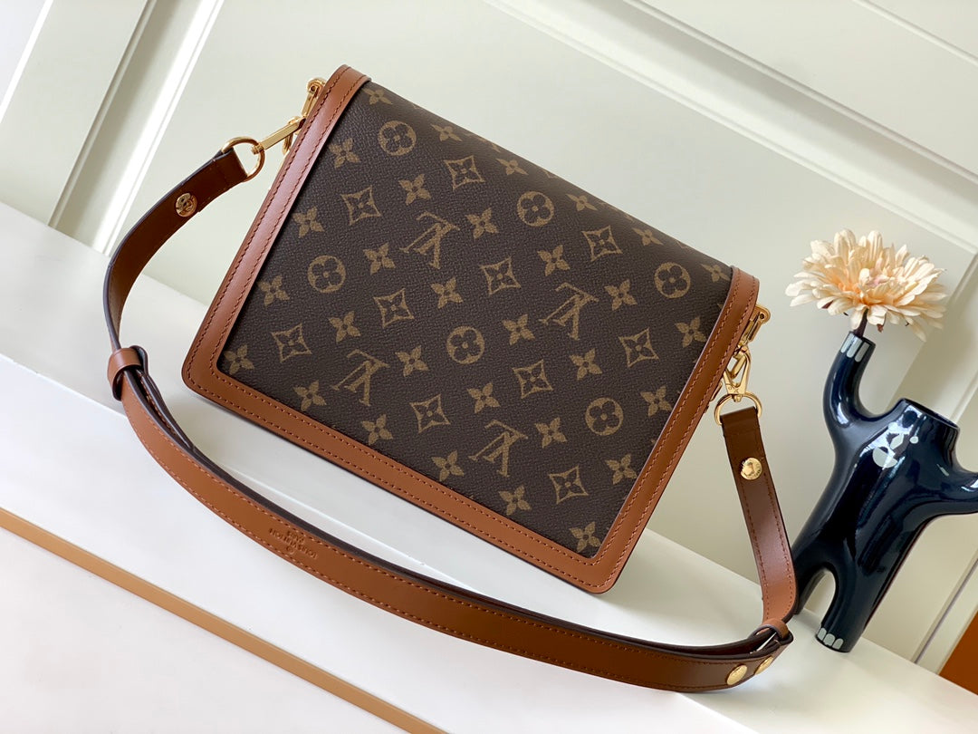 Classic Monogram Shoulder Bag - women's bag, detail view 5 | LUXIUM MARKET
