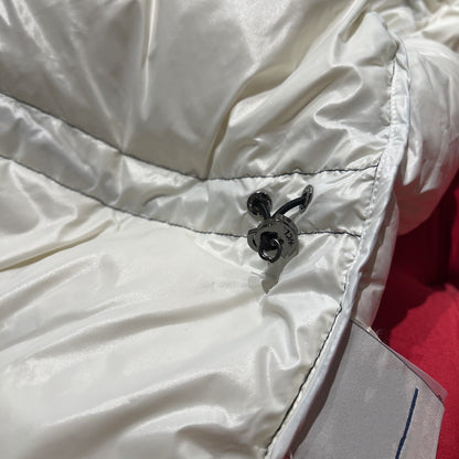 White Puffer Jacket - clothing, detail view 4 | LUXIUM MARKET