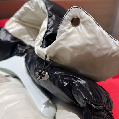White Puffer Jacket - clothing, detail view 3 | LUXIUM MARKET