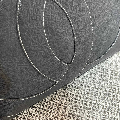 Midnight Elegance Tote - women's bag, detail view 3 | LUXIUM MARKET