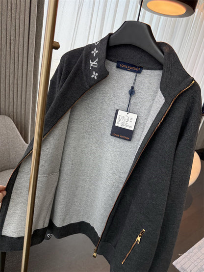 LUXURY KNIT SWEATER - clothing, detail view 4 | LUXIUM MARKET