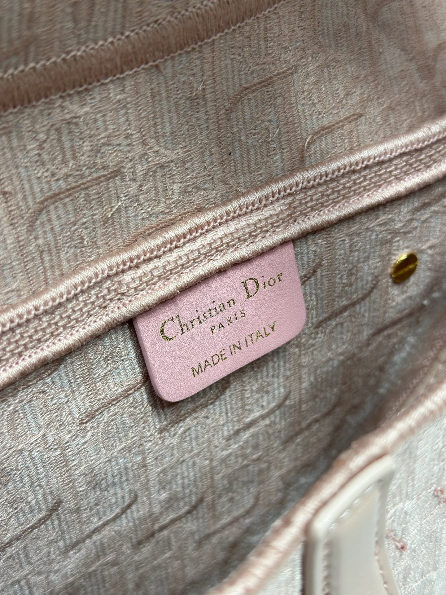 Pink Elegant Shoulder Bag