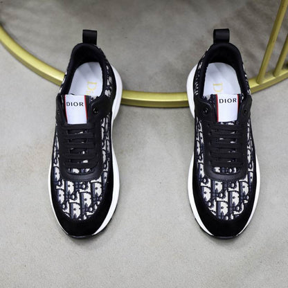 Premium Pattern Runner Sneakers - men's shoes, detail view 5 | LUXIUM MARKET