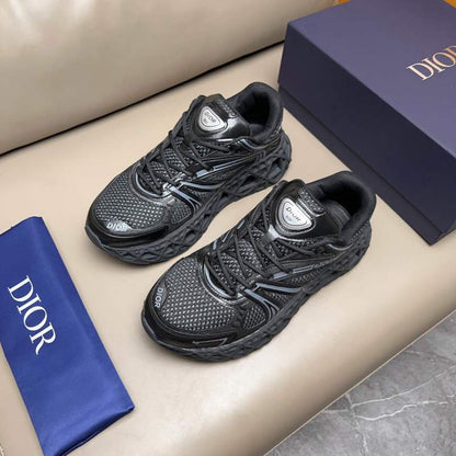 Premium Tech-Runner Sneakers - men's shoes, detail view 2 | LUXIUM MARKET