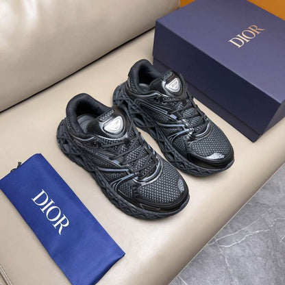 Premium Tech-Runner Sneakers - men's shoes, detail view 4 | LUXIUM MARKET