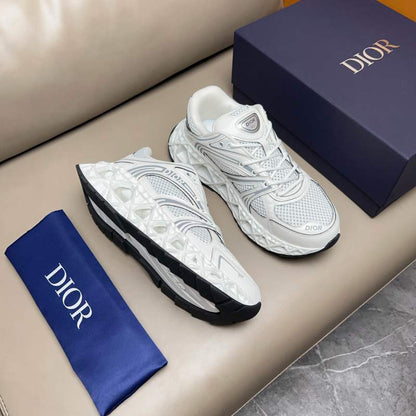 Premium Tech-Runner Sneakers - men's shoes, detail view 2 | LUXIUM MARKET