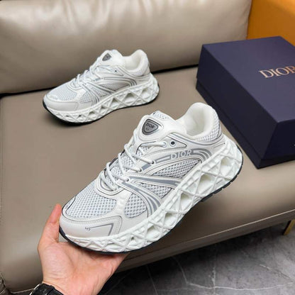 Premium Tech-Runner Sneakers - men's shoes, detail view 4 | LUXIUM MARKET