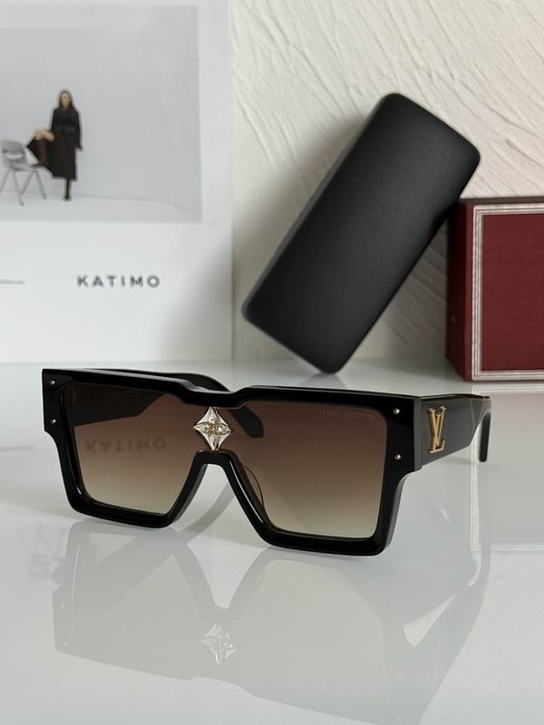 Oversized Square Shield Sunglasses – Acetate Frame - men's accessory, detail view 9 | LUXIUM MARKET