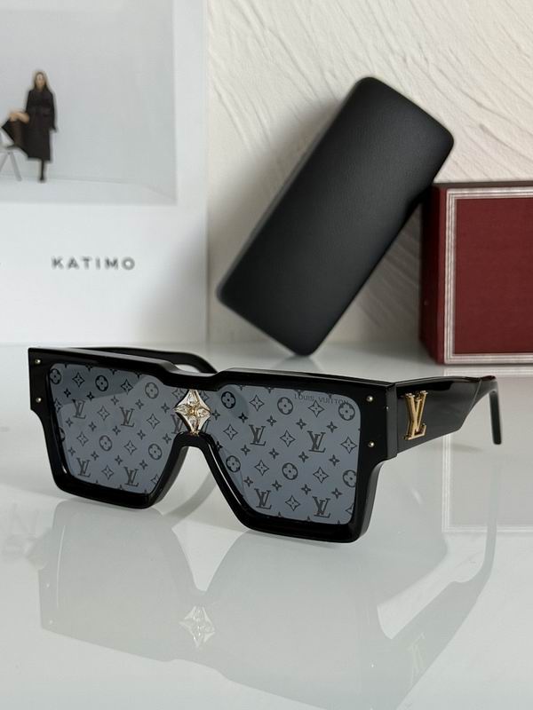 Oversized Square Shield Sunglasses – Acetate Frame - men's accessory, detail view 7 | LUXIUM MARKET
