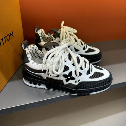 Classic Premium Sneakers - men's shoes, detail view 4 | LUXIUM MARKET