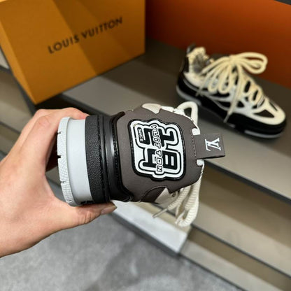 Classic Premium Sneakers - men's shoes, detail view 2 | LUXIUM MARKET
