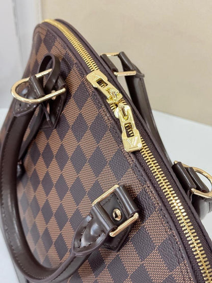 Classic Check Pattern Bag - women's bag, detail view 4 | LUXIUM MARKET