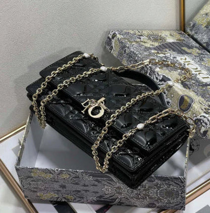 Glossy Quilted Patent Bag - women's bag, detail view 3 | LUXIUM MARKET