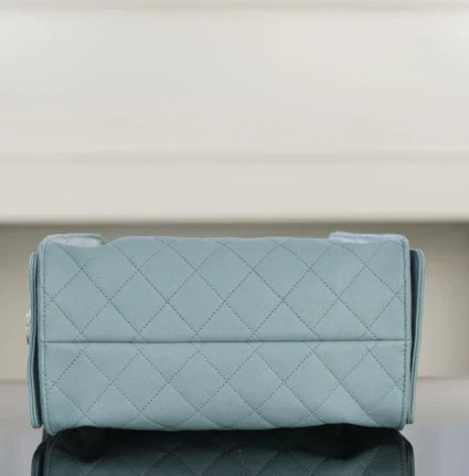 Soft Quilted Houlder Bag 25