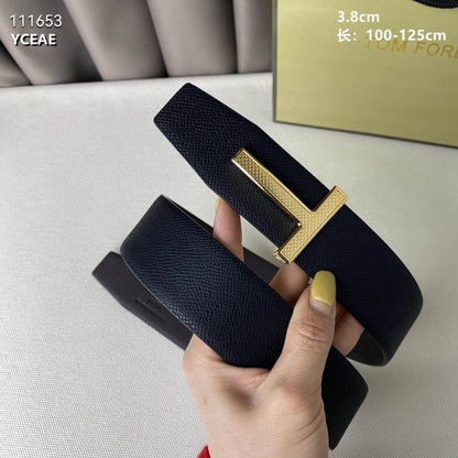 Classic Belt with Metal Buckle - men's accessory | LUXIUM MARKET