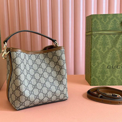 G Milano Chic - women's bag, detail view 3 | LUXIUM MARKET