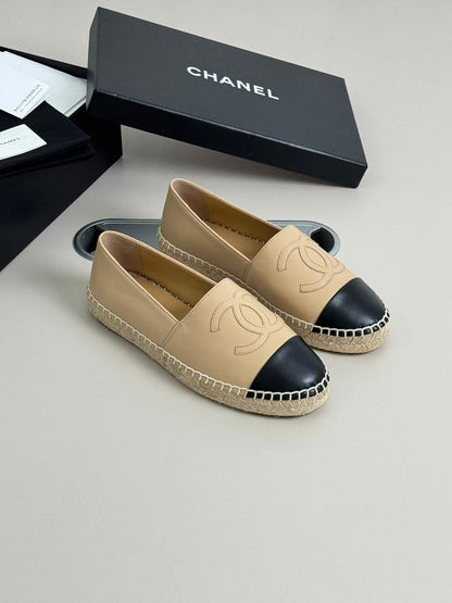 Cream-Colored lambskin espadrille - women's shoes, detail view 2 | LUXIUM MARKET