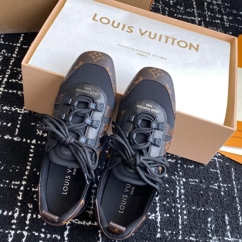 Low-Kerina Sneakers