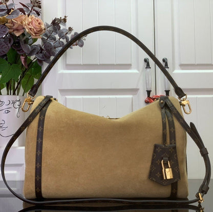 Express Shoulder Bag - women's bag | LUXIUM MARKET