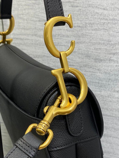 Elegant Curved Saddle Shoulder Bag - women's bag, detail view 5 | LUXIUM MARKET