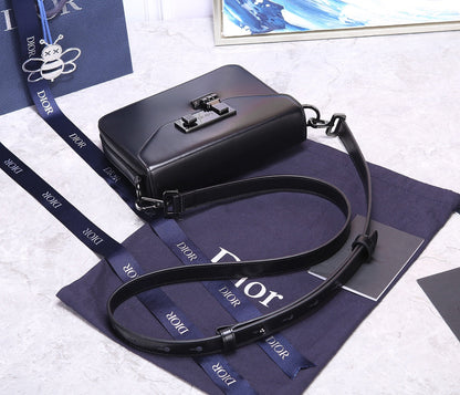 Premium Crossbody Bag - men's bag, detail view 5 | LUXIUM MARKET