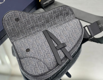Magnetic Flap Crossbody Bag - men's bag, detail view 3 | LUXIUM MARKET