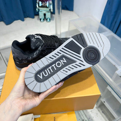 Luxury High-End Leather Trainers - men's shoes, detail view 8 | LUXIUM MARKET