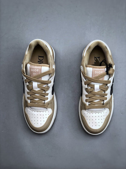 B57-Inspired Low-Top Sneakers - men's shoes, detail view 5 | LUXIUM MARKET