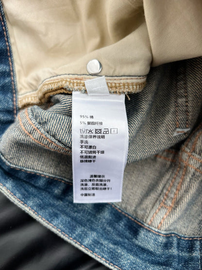 Classic Straight Denim Jeans - women's clothing, detail view 2 | LUXIUM MARKET