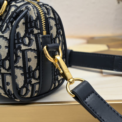 Toujours Shopping Bag - women's bag, detail view 5 | LUXIUM MARKET