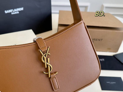 Shoulder Bag – Minimal Edition - women's bag, detail view 3 | LUXIUM MARKET