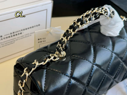 Classic Chain Shoulder Bag - women's bag, detail view 7 | LUXIUM MARKET