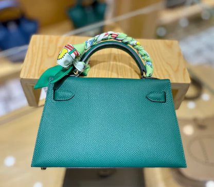 Mini 19 Malachite Green - women's bag, detail view 3 | LUXIUM MARKET