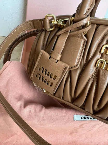 METELASSÉ Bowling Bag - women's bag, detail view 6 | LUXIUM MARKET