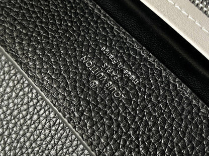 Capucines Triology Chain 3 In 1 Black & Pearl - women's bag, detail view 8 | LUXIUM MARKET