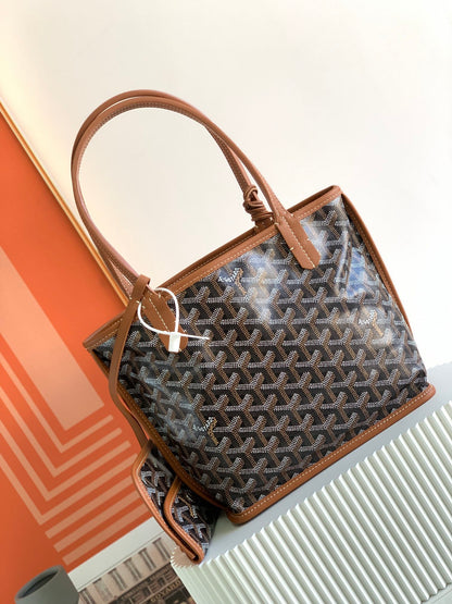 Classic Pattern Tote Bag - women's bag, detail view 2 | LUXIUM MARKET